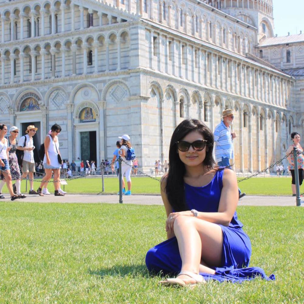 Meet your Posher, Paola